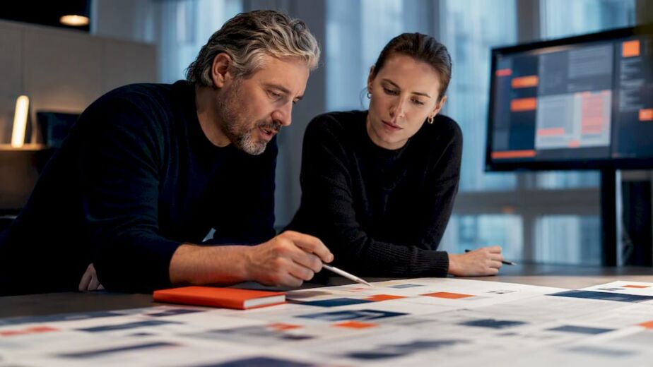 Softwareteam programmiert individuelle Business-Lösungen