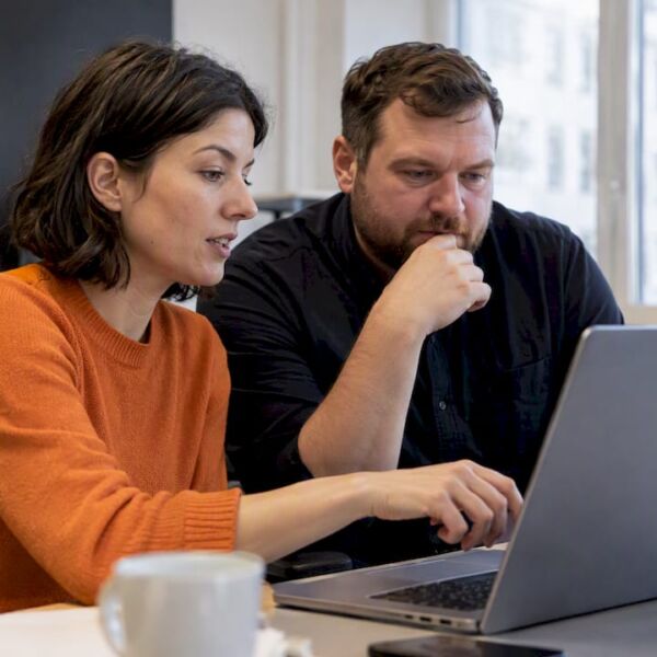 Optimizely vs VWO: Welches A/B-Testing-Tool passt zu Ihrem Unternehmen?